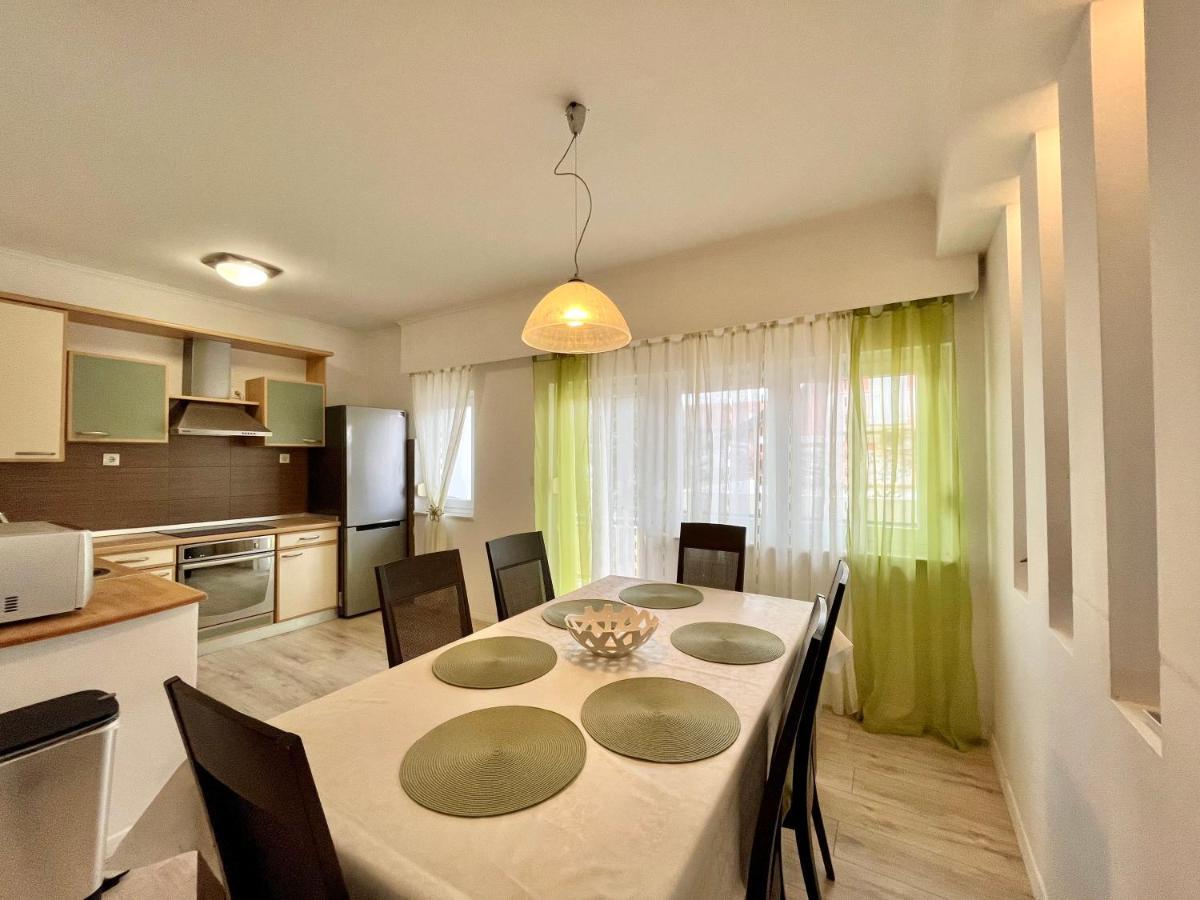 Apartments Rino Vodice Buitenkant foto